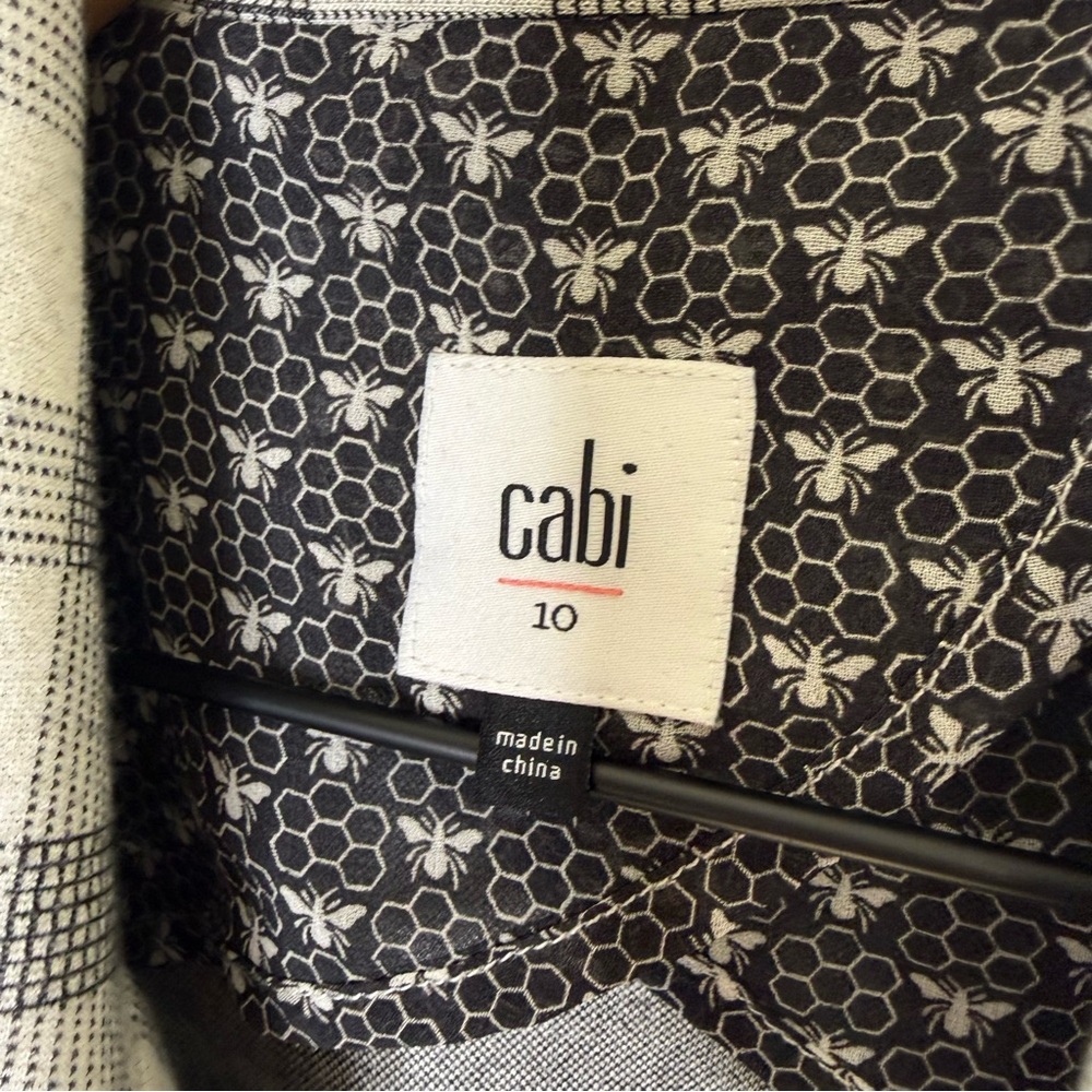 Cabi • Black Gray Plaid Women’s Single Breasted Valentina Blazer Size 10 - Picture 3 of 5
